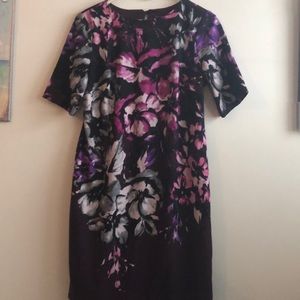 BEAUTIFUL Pea in the Pod Maternity Dress!